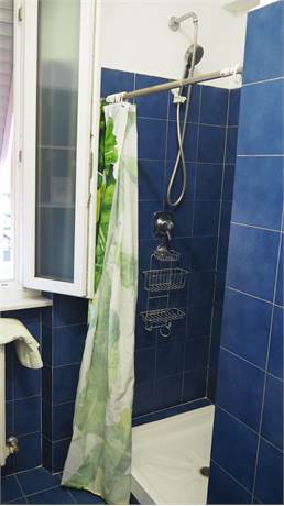 BAGNO CON DOCCIA